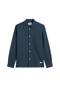 Marineblauwe langemouwen shirt van katoen, met een knoopsluiting aan de voorkant, een enkele borstzak en een standaard kraagontwerp.