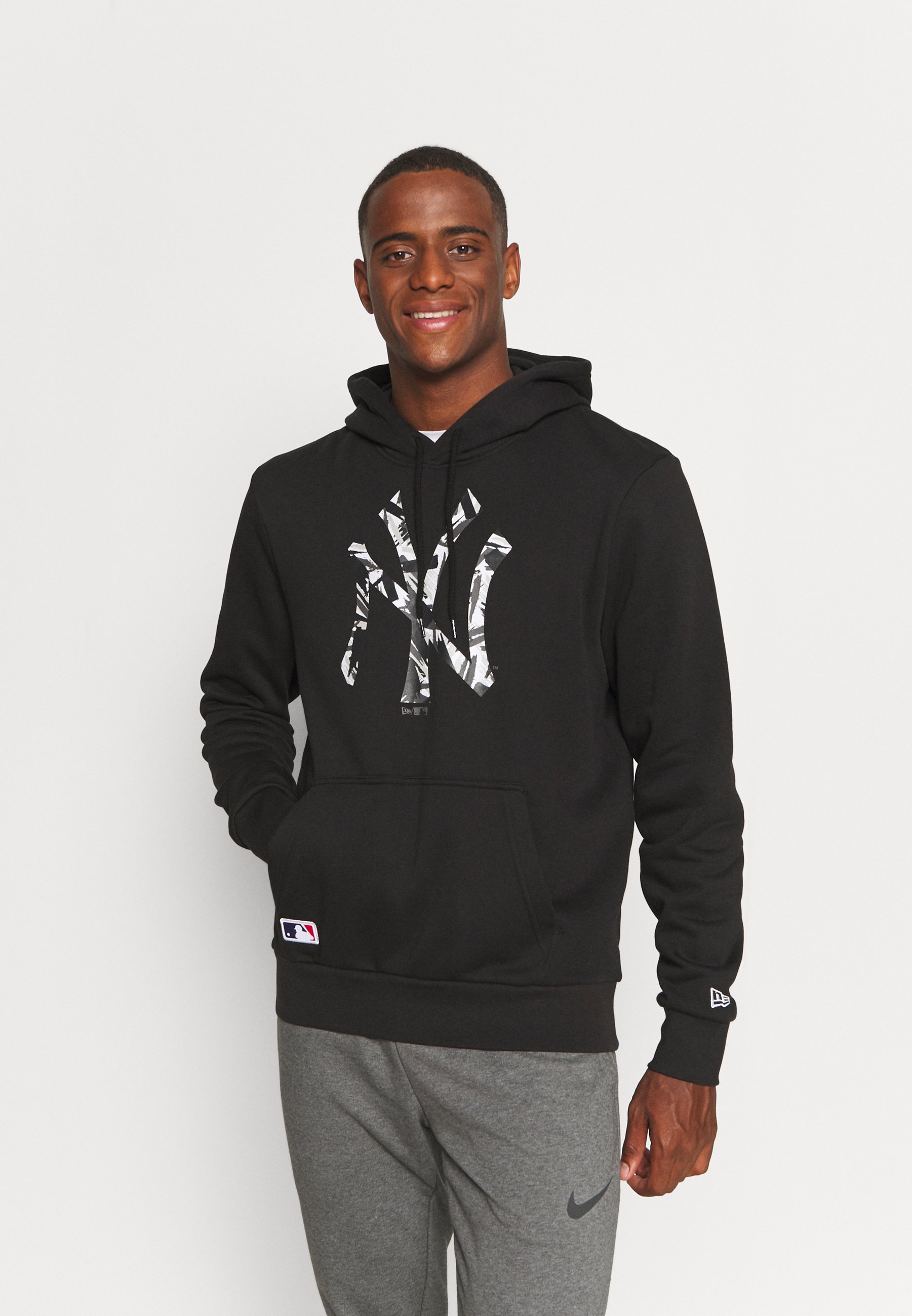 New York Yankees Hoodie - Sudadera BLUSC | Sudaderas New Era Mujer ~  Jimcorbetttrip