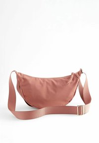 Next SLING - Taška s příčným popruhem - rose pink