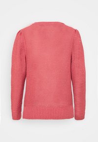 Korálový pletený svetr s texturovaným vzorem, kulatým výstřihem a dlouhými rukávy. Hlavní manžety a lem pro těsný fit.