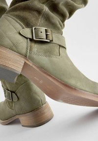 Next FOREVER COMFORT SLOUCH REGULAR WIDE FIT - Bottes - khaki green
