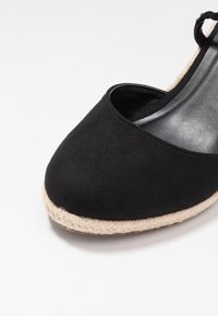 Anna Field Lodičky na vysokém podpatku - black