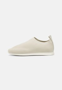 YASMIN - Sportcipő - off white