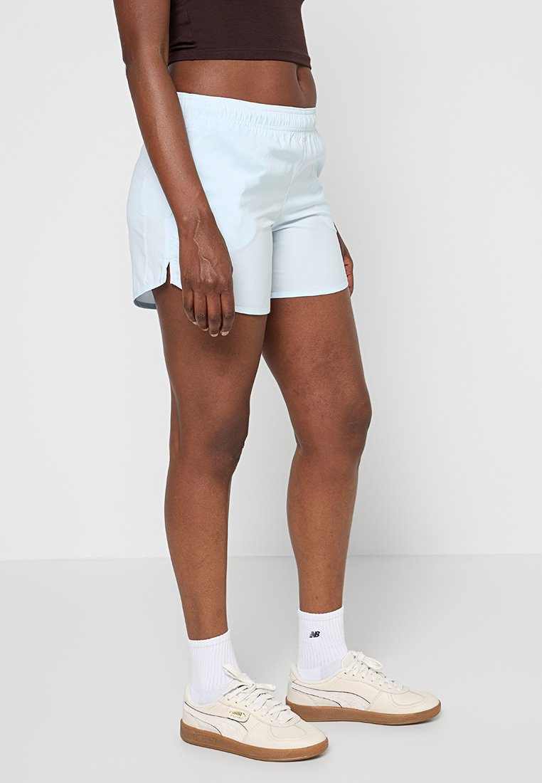 SPORT ESSENTIAL
