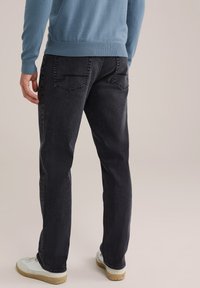 WE Fashion BLUE RIDGE - Straight leg jeans - black