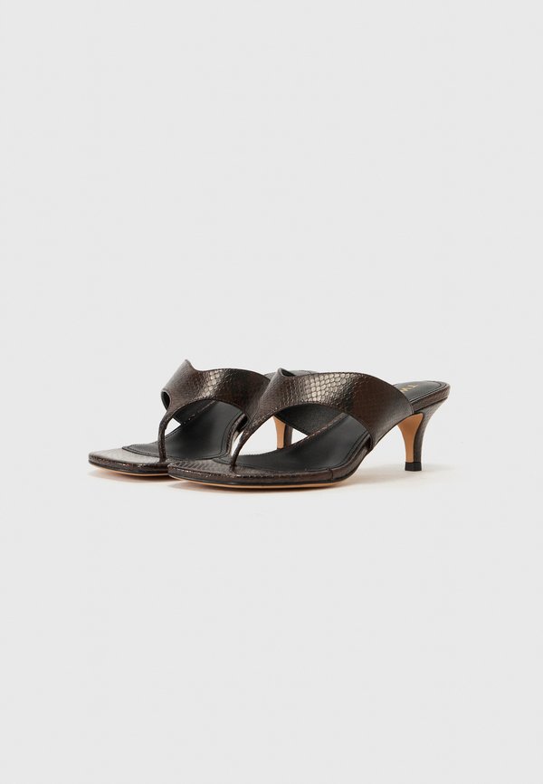 T-bar sandals - chocolate3