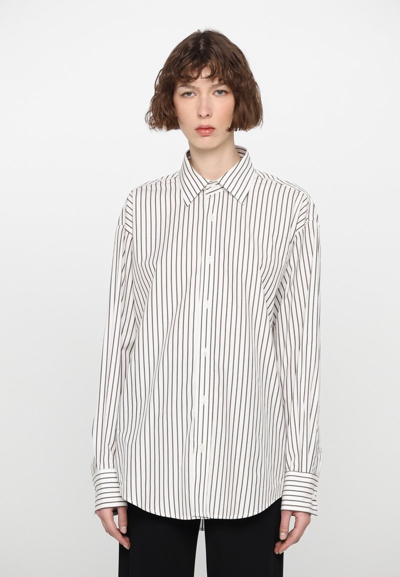 Filippa K CLASSIC STRIPE SHIRT - Cămașă - coffee/white