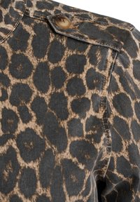Zizzi MIT TASCHEN - Suvejakk - washed leo