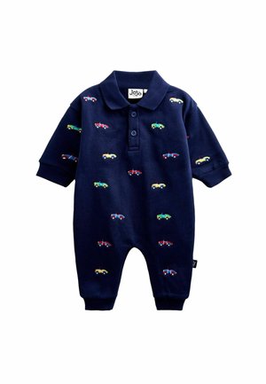 Combinaison bébé bleu marine à manches longues et col, avec des voitures brodées colorées partout et deux boutons devant.