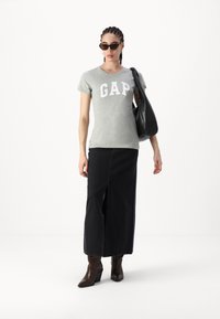 GAP FRANCHISE TEE 2 PACK - Triko s potiskem - grey/black