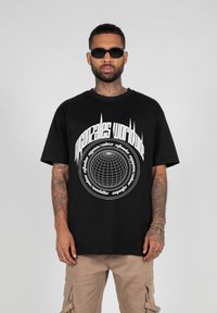 MJ Gonzales - MÄNNER WORLDWIDE X HEAVY OVERSIZED - Potiskana majica - black Miniaturna slika 1