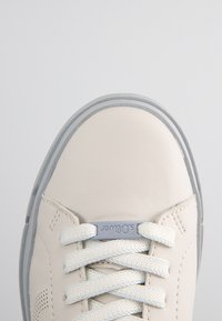 s.Oliver 5-5-23626-30 - Sneaker low - offwht sof blu