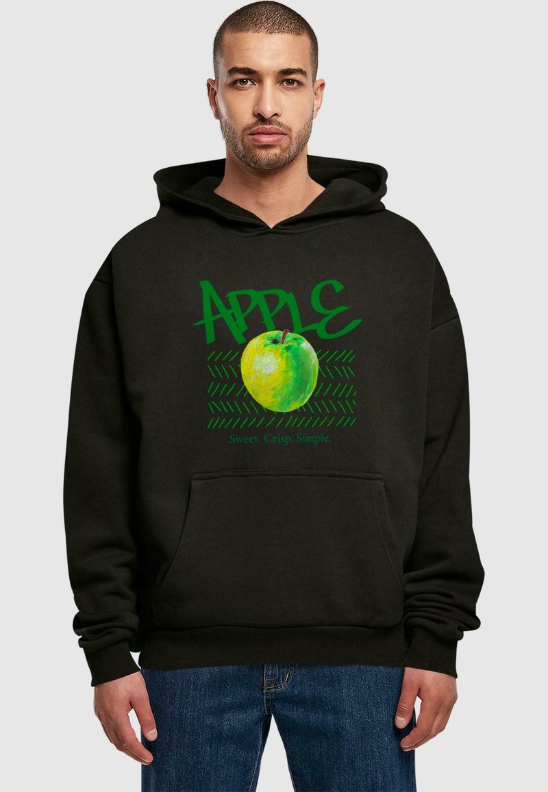 Felpa nera con cappuccio caratterizzata da una grafica di mela verde con il testo "APPLE" e "Sweet. Crisp. Simple." sul davanti. Materiale in misto cotone.