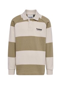 Långärmad polo i beige och olivgrön randig design, tillverkad av mjuk bomull, med en krage och tryck på framsidan.