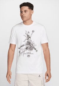 Jordan CREW - Trükipildiga T-särk - white