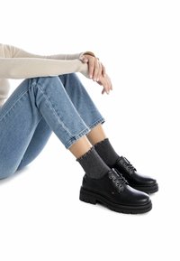 Refresh Zapatos de vestir - black