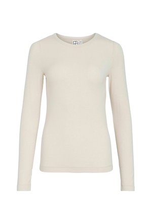 Pitkähihainen t-paita, valmistettu pehmeästä, vaaleanbeigestä kankaasta. Siinä on pyöreä pääntie ja vartalonmyötäinen malli ilman näkyviä kuvioita tai koristeita.