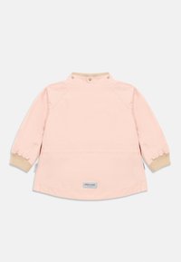 Ανοιχτό ροζ παιδικό μπουφάν με χακί ριμπ γιακά και μανσέτες. Διαθέτει κουμπιά με κόπιτσες και ετικέτα λογότυπου στο πίσω μέρος. Κατασκευασμένο από λείο ύφασμα.