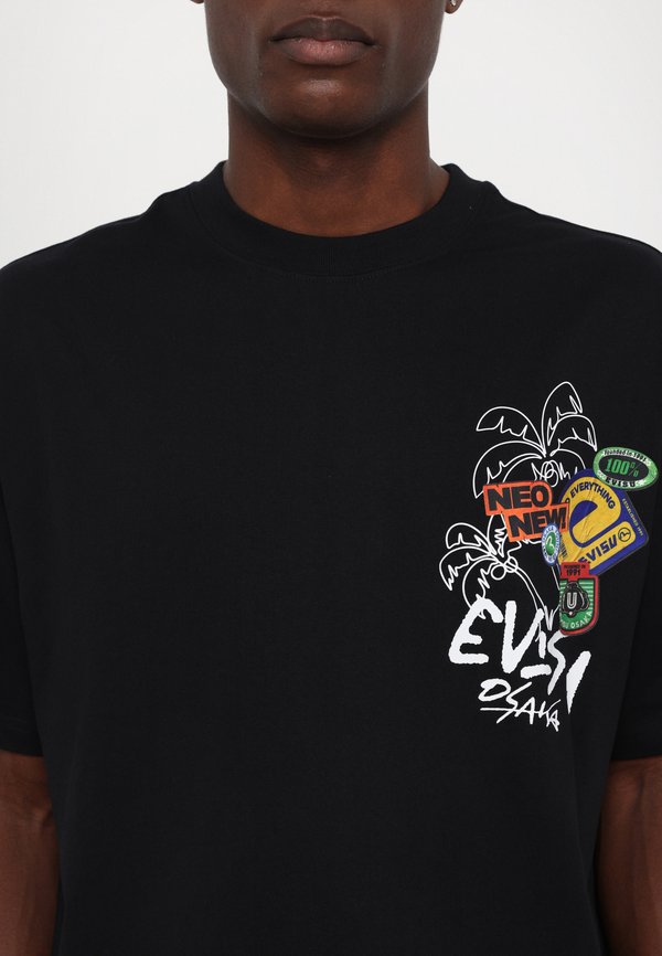 DARUMA WITH STICKERS TEE - Print T-shirt4