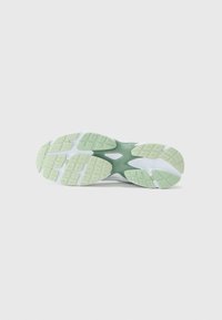 Lacoste STORM 96  - Tenisice - white/green
