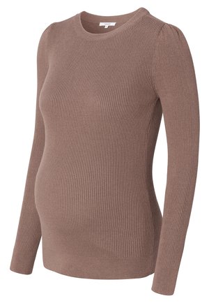 Brauner, gerippter Pullover mit langen Ärmeln und rundem Halsausschnitt, der einen taillierten Schnitt hat und zusätzlich durch geraffte Details an den Schultern für mehr Textur sorgt.
