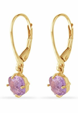 Goldene Ohrhänger mit Hebelverschluss, die einen runden, facettierten lavendelfarbenen Stein in einer Vierkantsfassung zeigen, mit einer polierten Oberfläche.