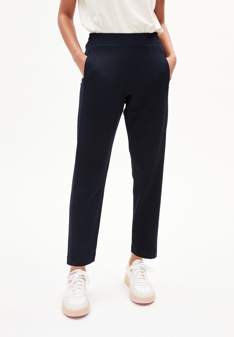 ARMEDANGELS Pantalon classique - dark blue