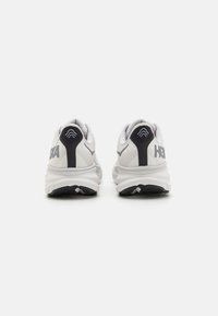 HOKA CLIFTON 9 - Tenisice za cestovno trčanje - nimbus cloud/steel wool