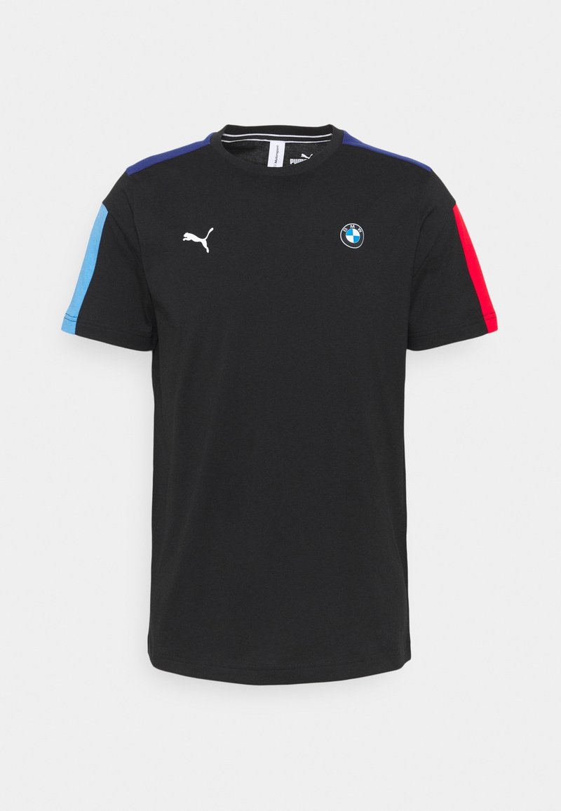 Černé tričko s krátkým rukávem, modré a červené akcenty na ramenech, logo Puma na hrudi a logo BMW na levé straně. Bavlněný materiál.