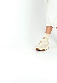 Buffalo SKATE - Trainers - cream beige