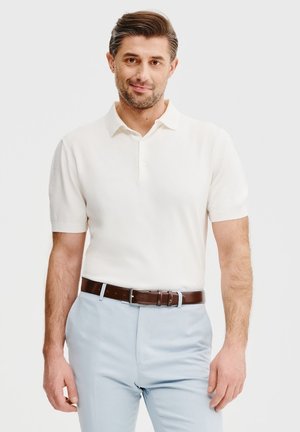- Koszulka polo