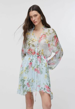 FLOWERY  - Hverdagskjole - light blue