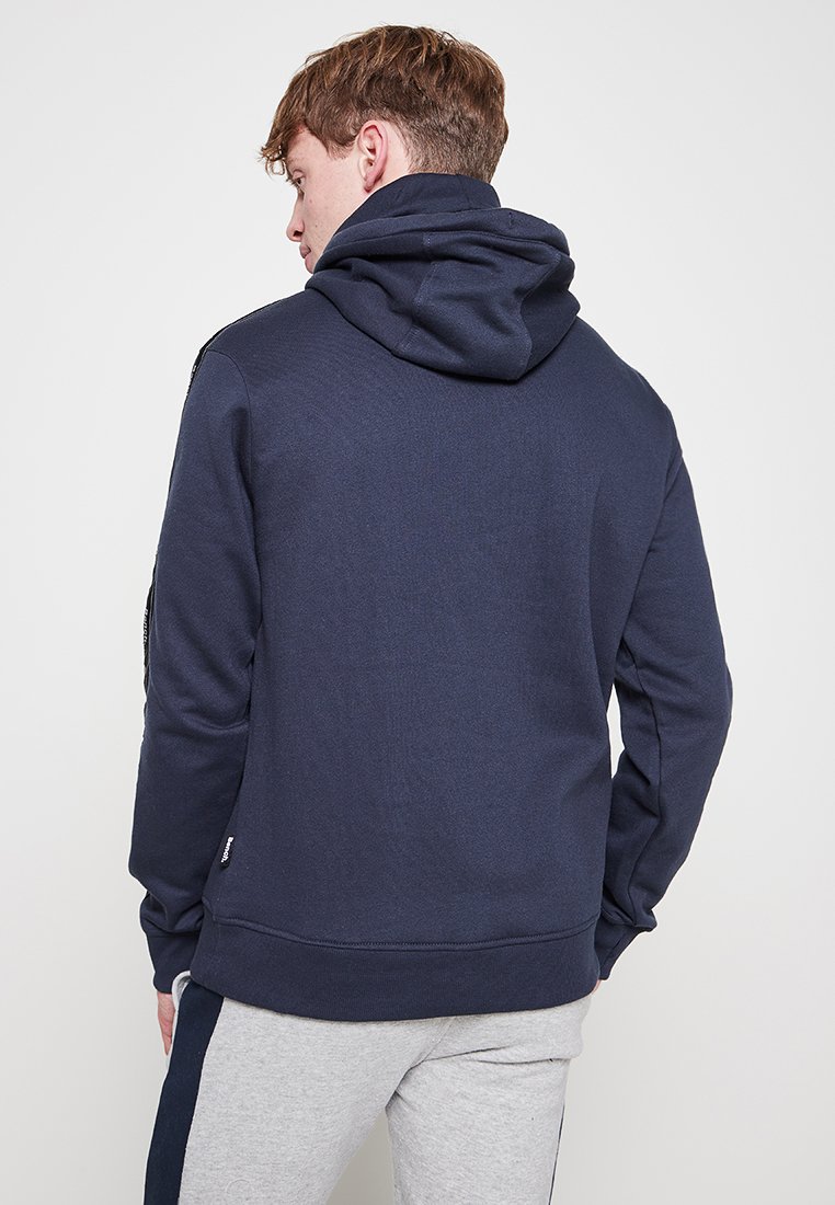Bench BN-GUTHRY OH SNOOD NECK SWEAT WITH BRANDED TAPE TO SLEEVES -  Sweatshirt - navy/dark blue - Zalando.de