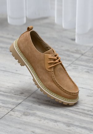 MORRISON UNISEX - Casual lace-ups - brown sugar