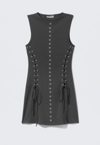 Robe grise sans manches présentant une coupe droite, des accents œillets le long des côtés et des lacets pour un ajustement réglable. Texture de tissu lisse.