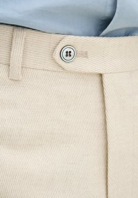 Oscar Jacobson Broek - white grass