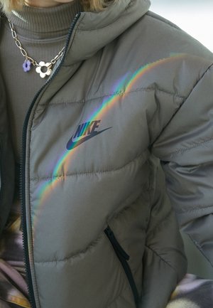 Winterjacke - olive