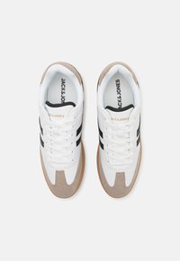 Jack & Jones JFWZOLA - Tenisice - white