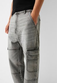 Bershka Kapsáče - light grey