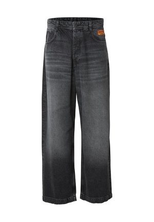 Zwarte denim broek met wijde benen en een verlopen kleur, voorzien van een traditionele vijf-pocketontwerp en een geweven merklabel op de tailleband.