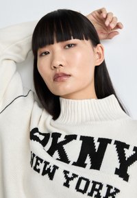DKNY - Sweter