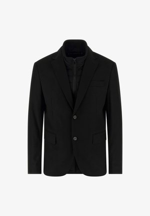 Czarny żakiet z zapinanym na zamek ocieplanym wnętrzem, posiada dwa przednie kieszenie i zapięcie na guziki, wykonany z gładkiego materiału o dopasowanym kroju.