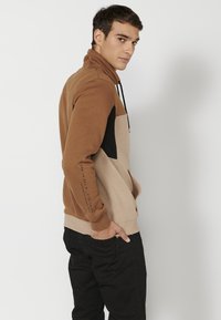 Koroshi SUDADERA - Kapucni - marron   brown