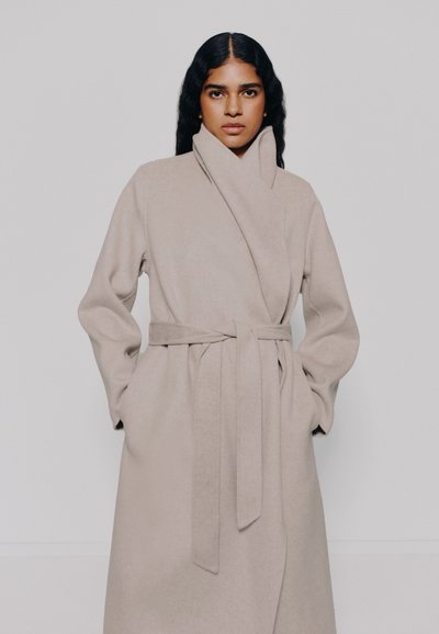 IVY OAK CARRIE ROSE - Cappotto classico - light sand