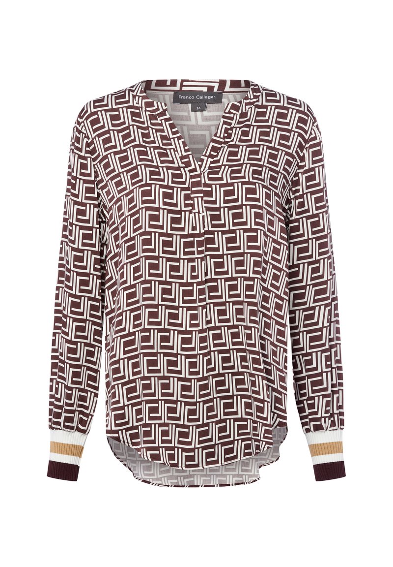 Blusa a maniche lunghe con motivo geometrico a quadrati marroni e bianchi, scollatura a V e polsini a coste con righe marroni, bianche e beige.