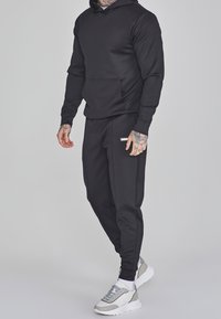 SIKSILK Luvtröja - black