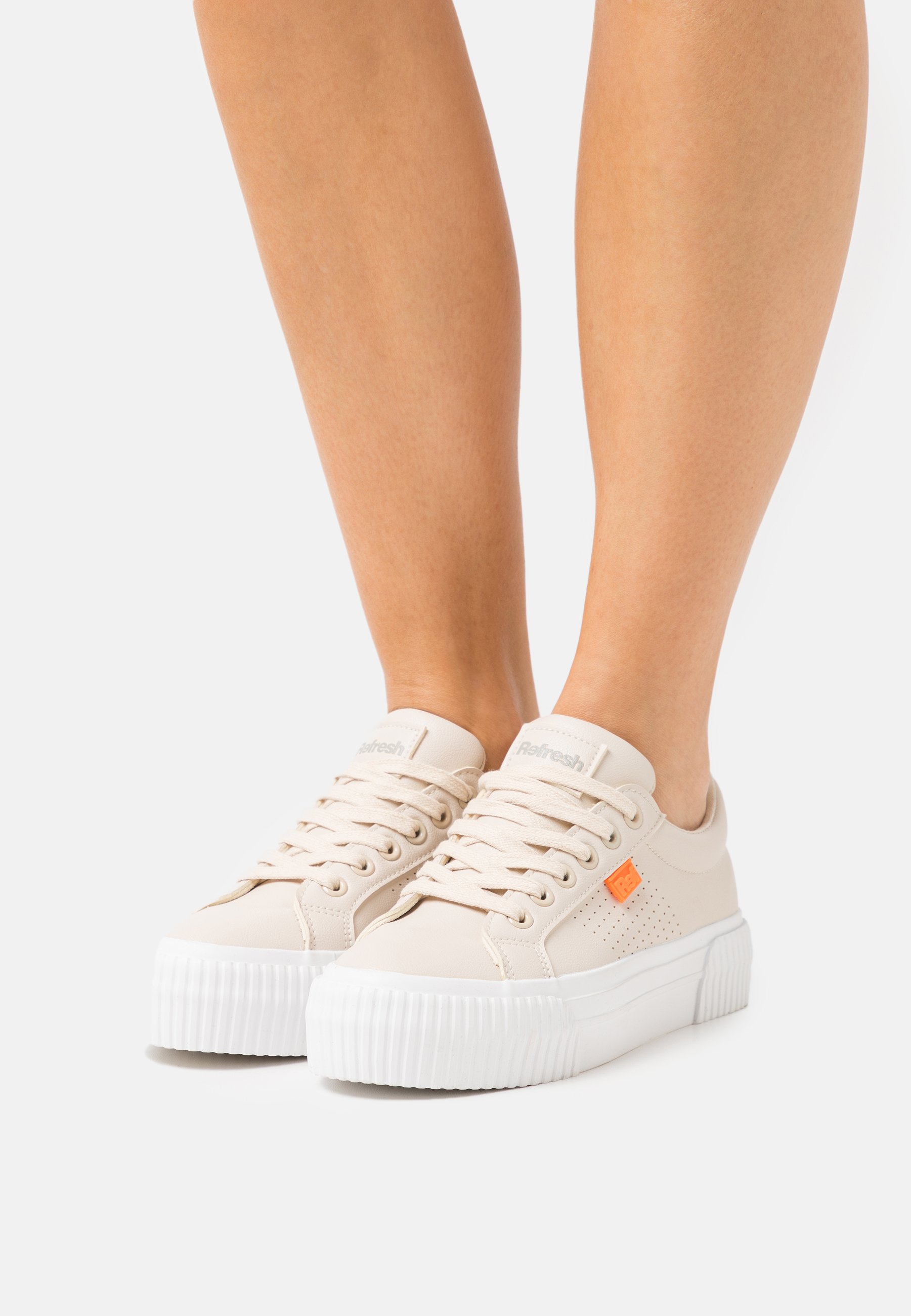 Refresh Sneakers laag - beige - Zalando.nl