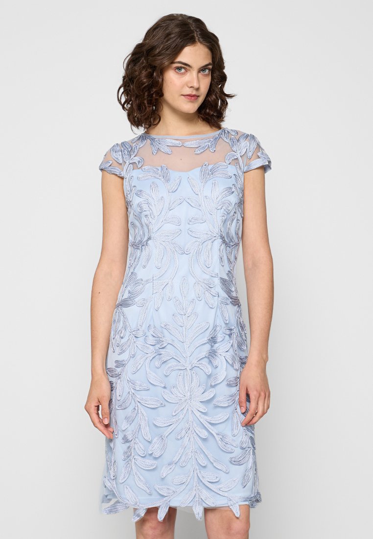 Apart Glamour Cocktailjurk lichtblauw Apart Glamour Cocktailjurk lichtblauw