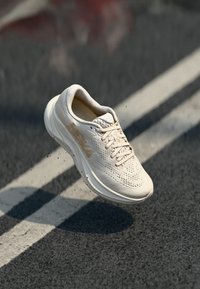 HOKA - RINCON 4 - Road running shoes - vanilla/birch Thumbnail Image 1