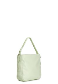 Zelená kožená kabelka s pletenou rukojetí, měkkou texturou a zaobleným tvarem. Disponuje jemným prošíváním a akcenty zlatého kovu.